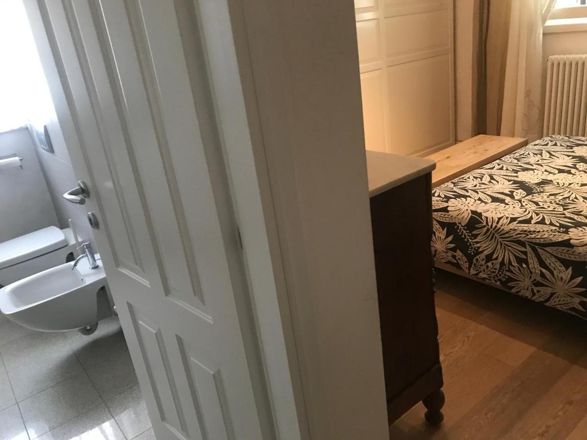 Camera Con Bagno Privato E Parcheggio Лукка Екстер'єр фото