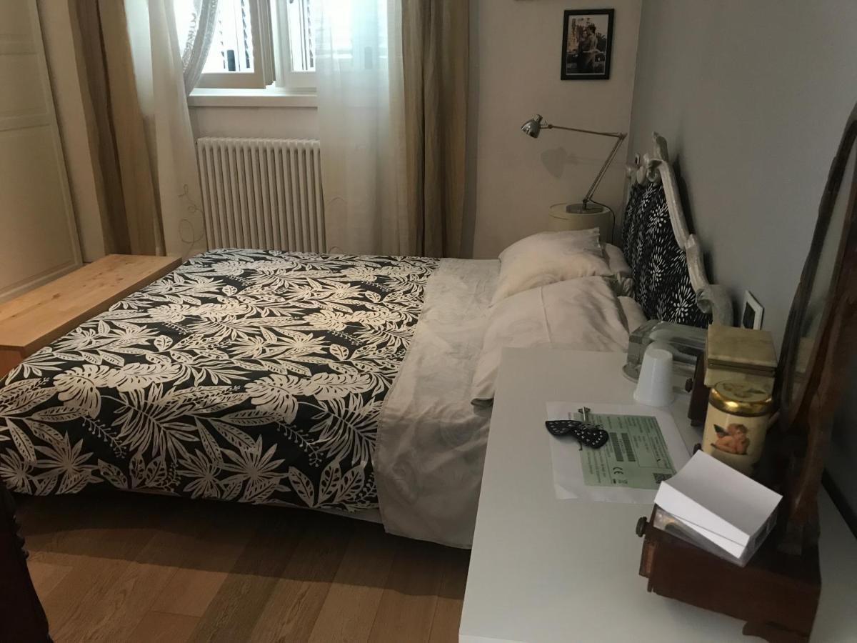 Camera Con Bagno Privato E Parcheggio Лукка Екстер'єр фото